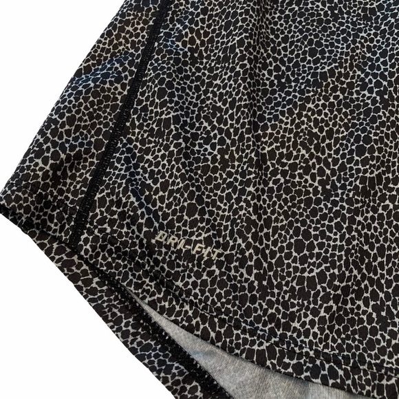 Nike Printed Racerback Tank - Picture 7 of 12